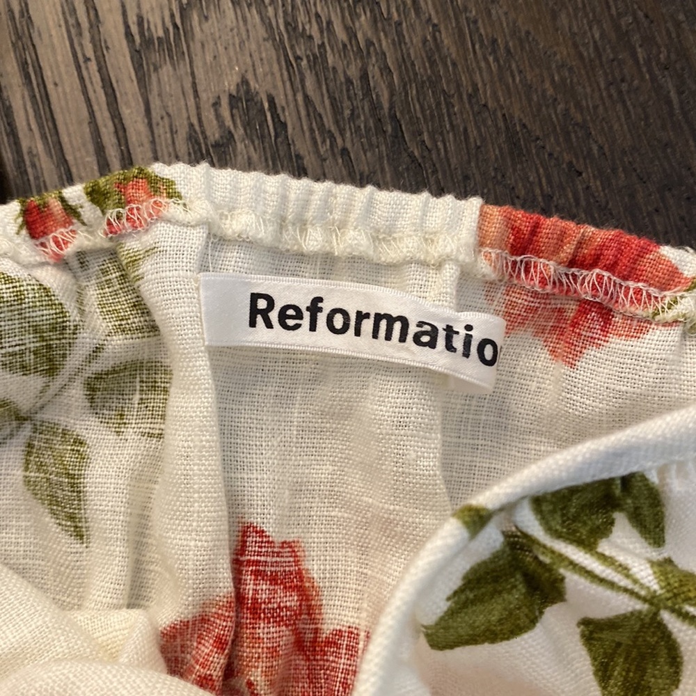 Reformation linen floral crop top. - Picture 2 of 8
